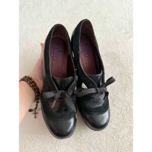 Indigo by Clarks Womens 8.5 Black Leather Suede Lace Up Pump Heel Edwardian
